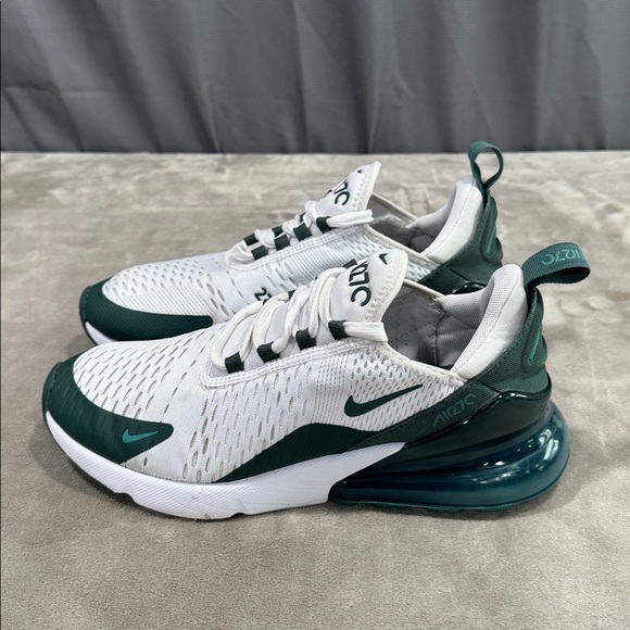 Nike Air Max 270 Sneakers - Picture 1 of 10